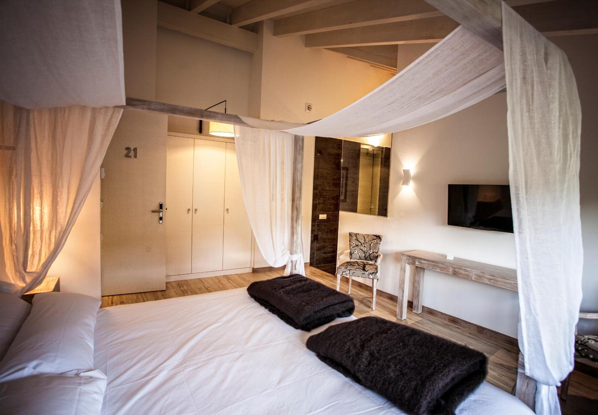 Hotel Pura Vida Valganon Екстериор снимка