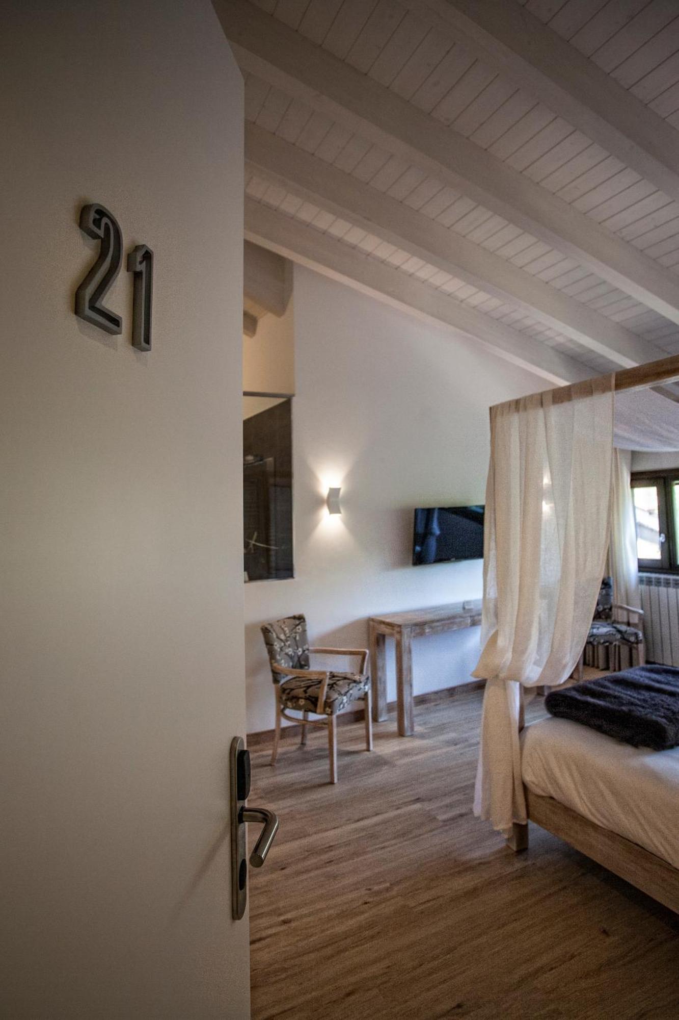 Hotel Pura Vida Valganon Екстериор снимка